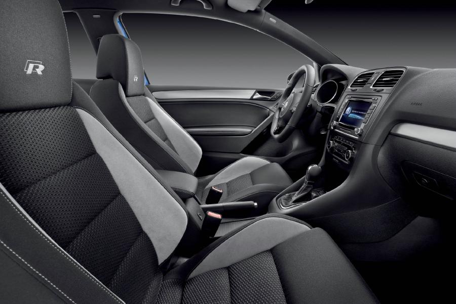 Volkswagen Golf R 2009 года  (фото 3 из 54)